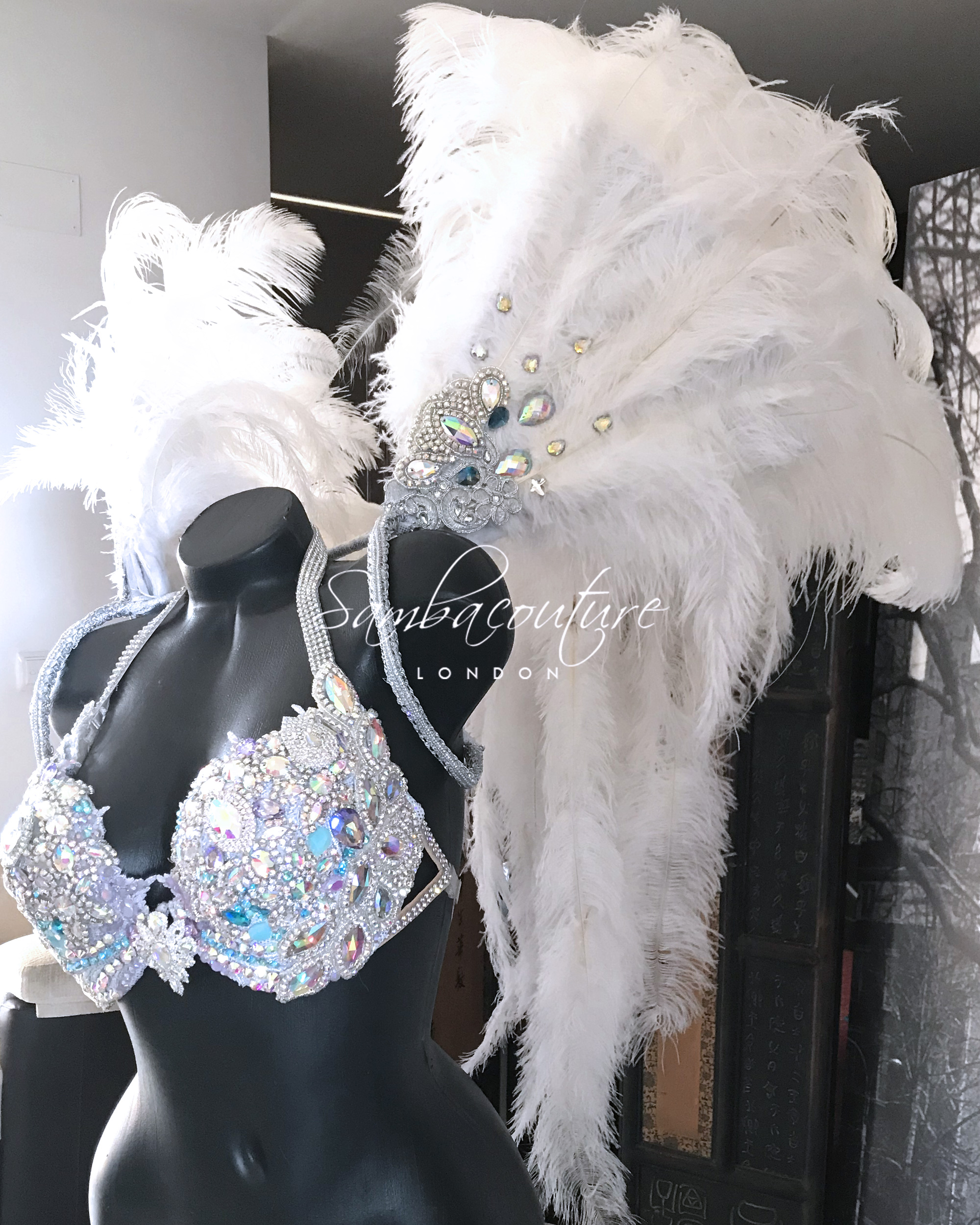 https://www.sambacouture.com/wp-content/uploads/2018/10/samba-couture-theme-wear-white-angel-wings-victorias-secret-WBFF1.jpg